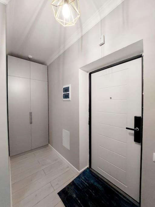 Жк Only Sun В 10 Минутах От Аэропорта Apartment Astana Exterior photo